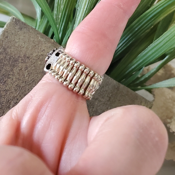 Flower Silver Tone Stretch Ring with Fuchsia Pink Stones 💥3 for $24💥 - Picture 16 of 16